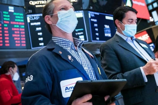 Dow Jones giảm phiên thứ 9 liên tiếp, đánh dấu chuỗi giảm dài nhất từ 1978