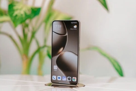 "Cỗ máy vạn năng" Xiaomi 14T giảm giá sốc cuối năm 2024: Thiết kế sang trọng, camera "đỉnh nóc"