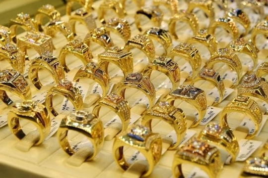 Thị trường kim loại quý hôm nay 23/12/2024: Giá vàng bật tăng 500.000 đồng/lượng; bạc và đồng phục hồi nhẹ