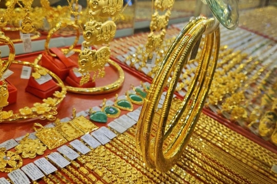 Dự báo giá vàng ngày 24/12/2024: Tín hiệu từ thị trường quốc tế và kỳ vọng về vàng