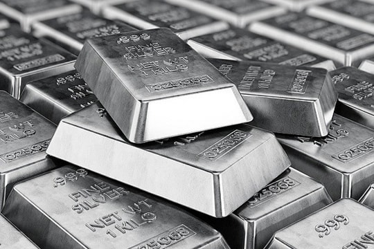 Giá bạc hôm nay 25/12/2024: Giá bạc phục hồi, trái chiều với đà giảm mạnh của giá vàng