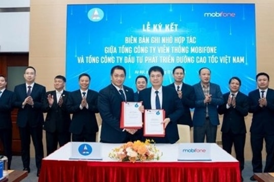 MobiFone hợp tác với Tổng công ty Đầu tư phát triển đường cao tốc Việt Nam