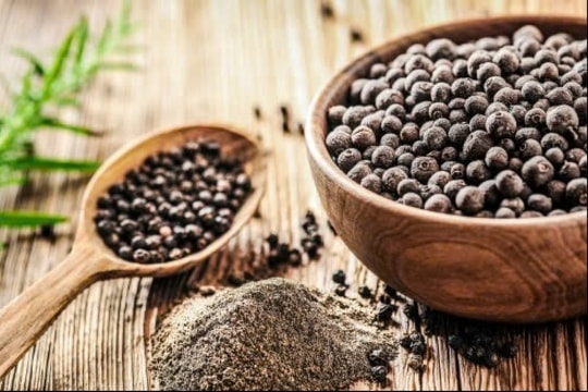 Giá tiêu hôm nay 26/12/2024: Duy trì ổn định, xuất khẩu đạt kỷ lục 1,26 tỷ USD