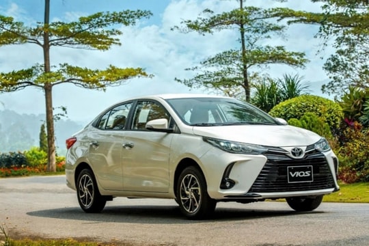 Toyota Vios giảm giá mạnh cuối năm: Cơ hội vàng để sở hữu xe hạng B đẳng cấp