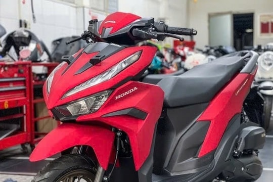 Một mẫu xe máy tay ga Honda giảm giá cực sốc: Đã rẻ còn có quà "tiền triệu"