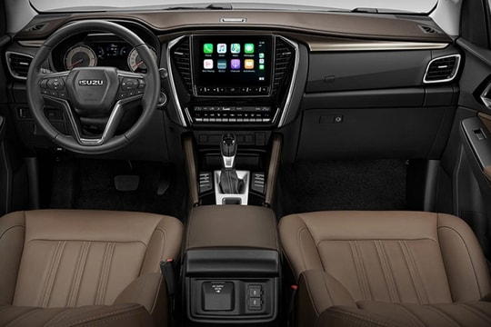 Isuzu mu-X giảm giá kỷ lục cuối năm: Sở hữu xe sang "trong tầm tay"!