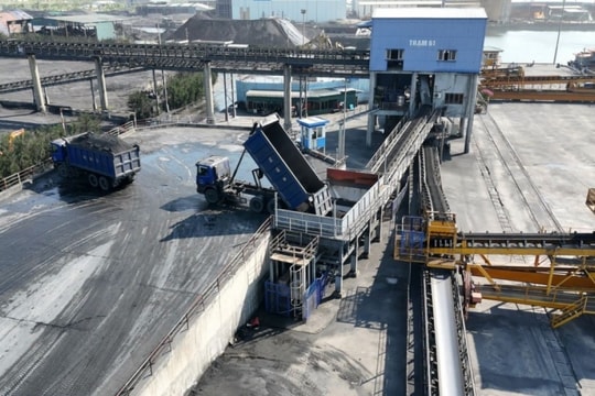 TKV vượt xa kế hoạch lợi nhuận năm, lương bình quân công nhân gần 19 triệu đồng/tháng