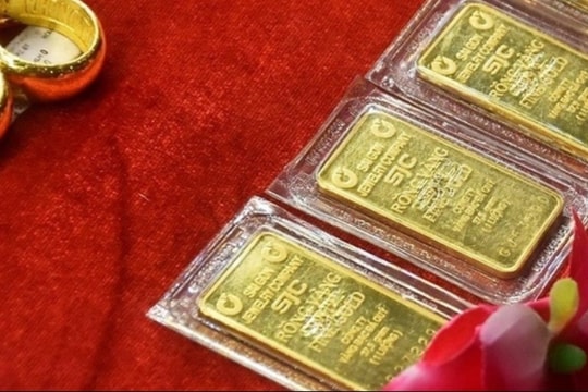 Giá vàng hôm nay 6/1/2025: Tăng vù vù, người mua lãi lớn