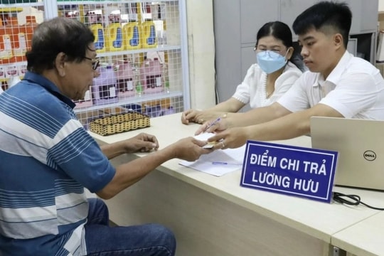 Chi tiết chế độ lương và trợ cấp cho cán bộ nghỉ hưu trước tuổi từ ngày 1/1/2025