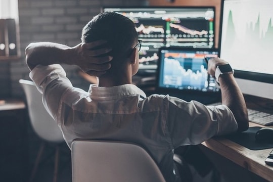 Khối ngoại tiếp đà bán ròng phiên 8/1, giao dịch bất ngờ tại thị trường UPCoM