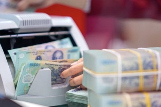 Lãi suất ngân hàng 10/1/2025: Thêm một ngân hàng gia nhập cuộc đua tăng lãi suất