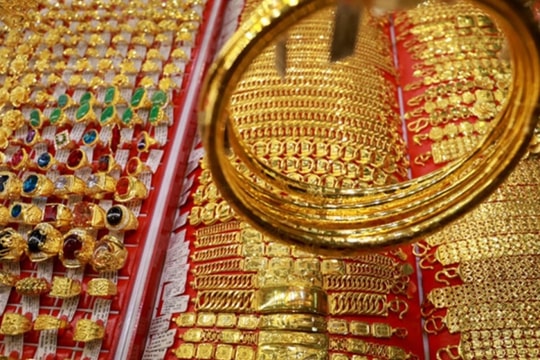 Giá vàng chiều nay 11/1/2025: "Đỉnh nóc kịch trần" khiến nhà đầu tư mừng thầm