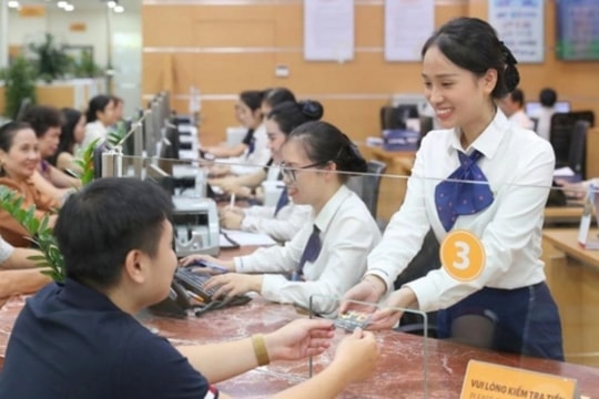 Ngành ngân hàng 2025: Triển vọng tăng trưởng từ bất động sản và tiêu dùng