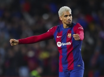 Ruben Amorim liệu có dám "hy sinh" tiền đạo để đưa về trung vệ mới?