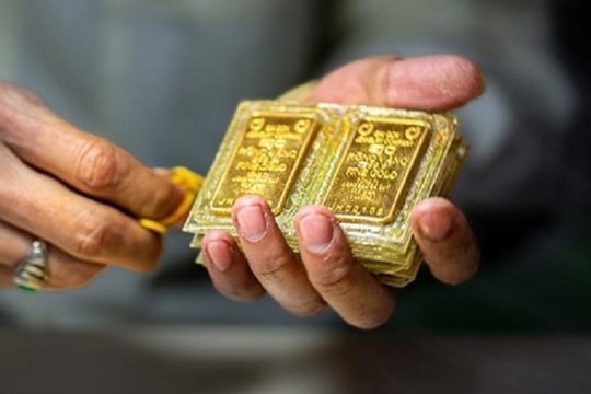 Thị trường kim loại quý hôm nay 15/1/2025: Giá vàng "đứt phanh" giảm mạnh; kim loại đồng và bạc biến động lớn