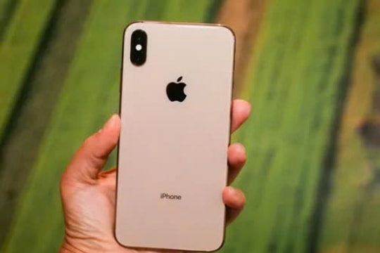 Giá iPhone XS Max giữa tháng 1/2025: Siêu phẩm một thời, giá chấn động mọi phân khúc
