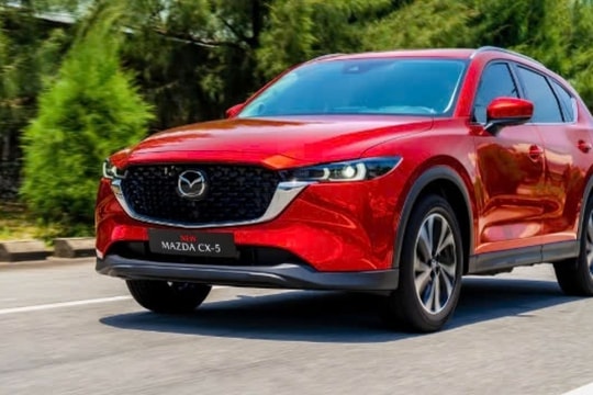 Mazda CX-5 2025 "rớt giá" giữa tháng 1/2025: Ngoại hình đẹp mê mẩn, sẵn sàng khiến Honda CR-V "run rẩy"