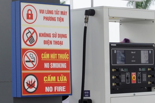 Đề xuất tăng mức phạt mang điện thoại vào cây xăng lên đến 5 triệu đồng