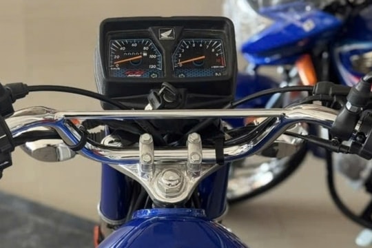 Honda "tái sinh" mẫu xe máy với thiết kế cổ điển, giá chỉ 19 triệu khiến dân phượt "mê tít"