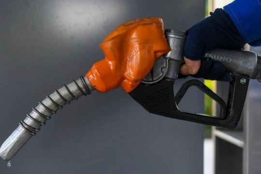 Giá xăng dầu hôm nay 22/1/2025: Lao dốc mạnh, giá dầu giảm sâu nhất trong hơn một tuần