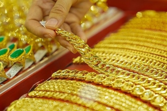 Thị trường kim loại quý hôm nay 3/2/2025: Giá vàng lập đỉnh mới, đồng & nhôm "rơi tự do"