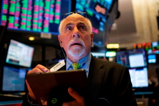 Chứng khoán Mỹ giảm điểm sau kế hoạch thuế quan của chính quyền Trump