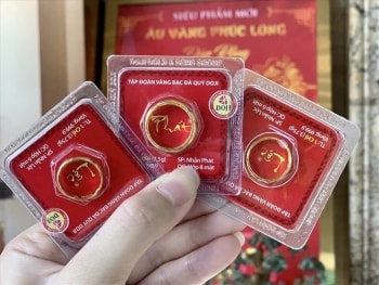 Ngày vía Thần Tài 2025: Mua bao nhiêu vàng để tiền bạc rủng rỉnh cả năm?