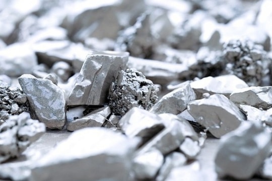 Giá bạc hôm nay 5/2/2025: Tăng đều trong khi giá vàng lao dốc