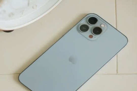 Đừng vội mua iPhone 16, đây là chiếc iPhone ba mắt "ngon" nhất hiện nay