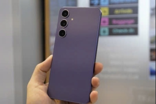 Samsung chơi lớn khi Galaxy S24 Plus hạ giá mạnh tay, liệu có “hất cẳng” iPhone 16?