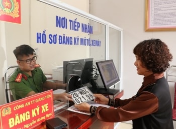 Từ 2025, vướng phải 8 lỗi này sẽ thu hồi đăng ký và biển số xe, số tiền phạt khiến nhiều người "ngã ngửa"