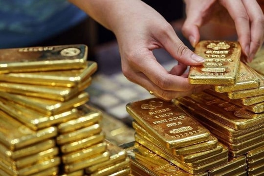 Thị trường kim loại quý hôm nay 13/2/2025: Giá vàng "nhấp nhô" khiến người vui, người buồn; bạc và đồng tăng nhẹ