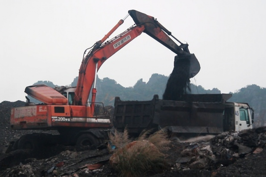 HGM nắm trong tay siêu khoáng sản, cổ phiếu trên sàn đắt như tôm tươi