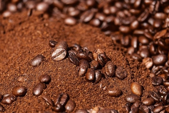 Giá cà phê hôm nay 16/2/2025: Tiếp tục giảm sâu, thị trường giao dịch ảm đạm ngày cuối tuần