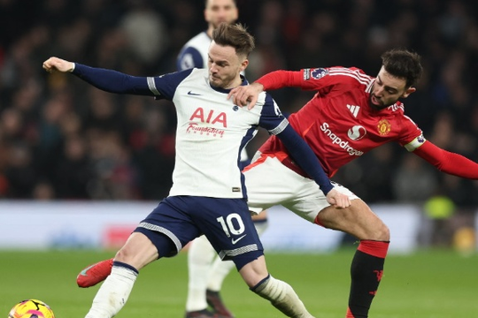 Thua trận thứ 12! Manchester United tiếp tục chìm sâu, ngôi sao đình đám gửi thông điệp: “Tôi không thuộc về nơi này”