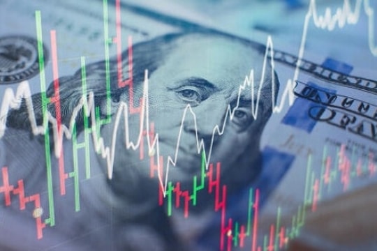 Chứng khoán KIS: Ngân hàng Nhà nước điều chỉnh cơ chế xác định tỷ giá USD là bước đi cần thiết