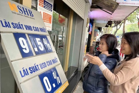 Lại nóng đề xuất đánh thuế thu nhập cá nhân từ lãi tiền gửi tiết kiệm