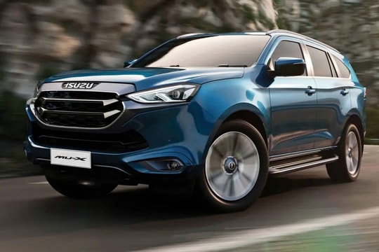 Isuzu mu-X giảm giá sâu đầu năm 2025: SUV tầm trung giá chỉ ngang Mazda CX-5