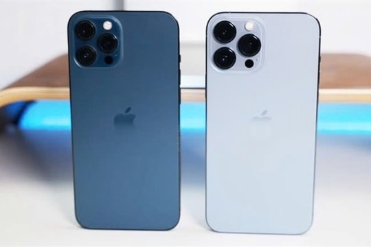 So găng iPhone 12 Pro Max vs iPhone 13 Pro Max: Chênh 2 triệu nhưng đâu mới là "best choice"?