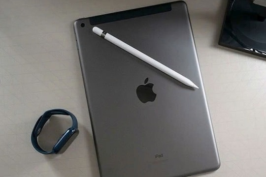 iPad Gen 9 (2021): Thiết kế cũ, hiệu năng mới – Liệu có đáng đầu tư?
