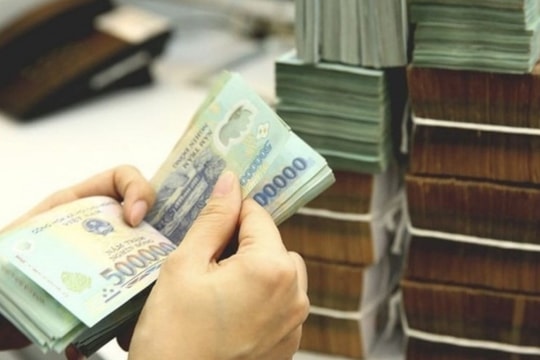 Kho bạc Nhà nước tiếp tục mua vào lượng lớn USD giữa cơn "sốt" tỷ giá