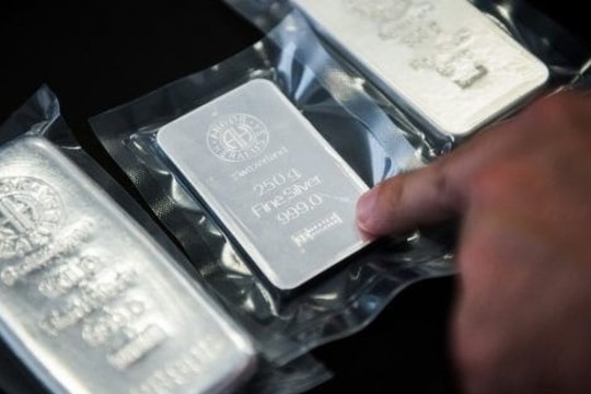 Giá bạc hôm nay 21/2/2025: Tăng vọt nhờ nhu cầu đột biến, vàng chính thức vượt dự đoán