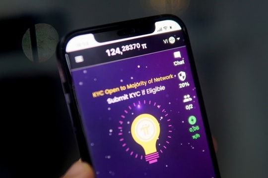 Tiền ảo Pi "rơi tự do": Kẻ khóc, người cười khi Pi mất hơn 50% giá trị chỉ sau 24h giao dịch