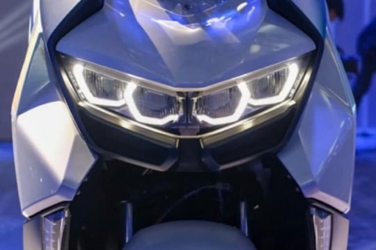 Siêu phẩm xe máy tay ga Đức đổ bộ: Diện mạo lẫn trang bị "lấn át" Honda SH