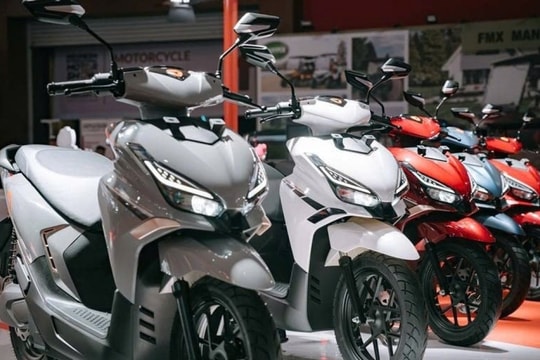 Sốt xình xịch: Mẫu xe máy "bản sao" Honda Vario, công nghệ cực xịn, giá rẻ bất ngờ