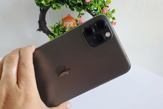 Giá iPhone 11 Pro Max cuối tháng 2/2025: Cơ hội sở hữu "hàng hiệu" giá rẻ