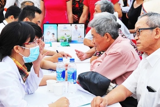 Tin vui cho người cao tuổi: Được hỗ trợ 100% phí bảo hiểm y tế nếu đề xuất này được thông qua