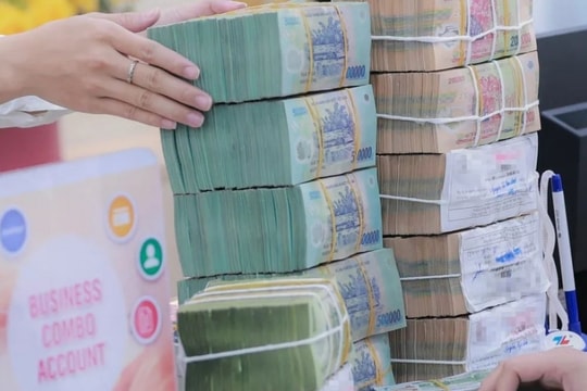 Thủ tướng Chính phủ chỉ đạo tăng cường thực hiện các giải pháp giảm lãi suất