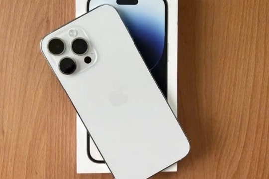 iPhone 14 Pro Max giảm giá "chạm đáy" cuối tháng 2/2025: Đừng mua iPhone 16 nếu chưa xem giá này