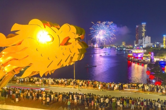 Các “thánh địa” du lịch tại Việt Nam có gì đáng trải nghiệm về đêm?